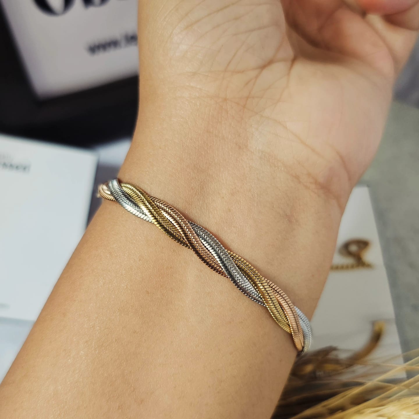 Set of 2 Bracelets